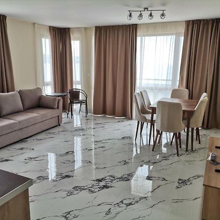 Zigrabay Lovely Appartments Primorsko Bagian luar foto