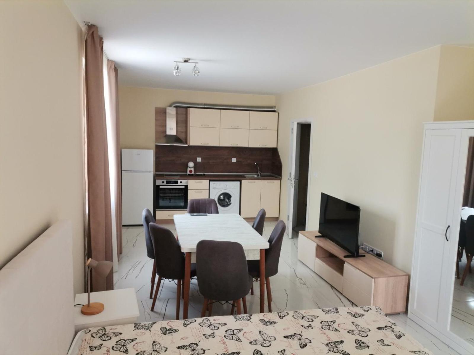 Zigrabay Lovely Appartments Primorsko Bagian luar foto